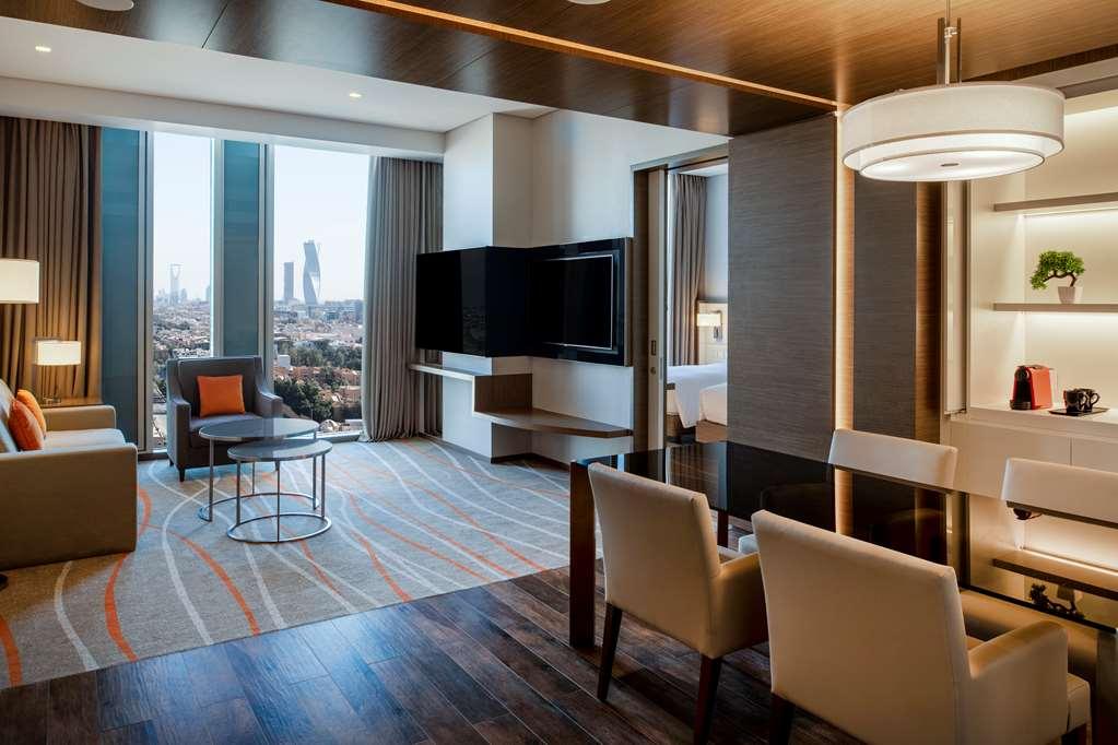Doubletree Suites By Hilton - Riyadh Financial District Riade Quarto foto