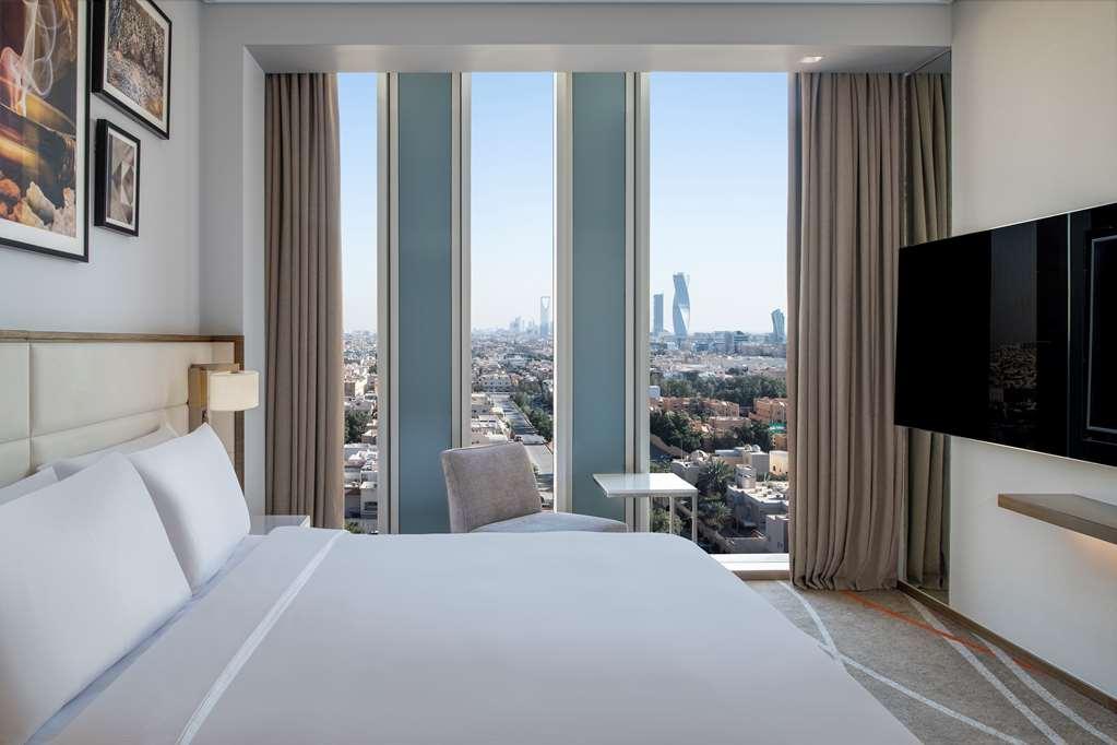 Doubletree Suites By Hilton - Riyadh Financial District Riade Quarto foto