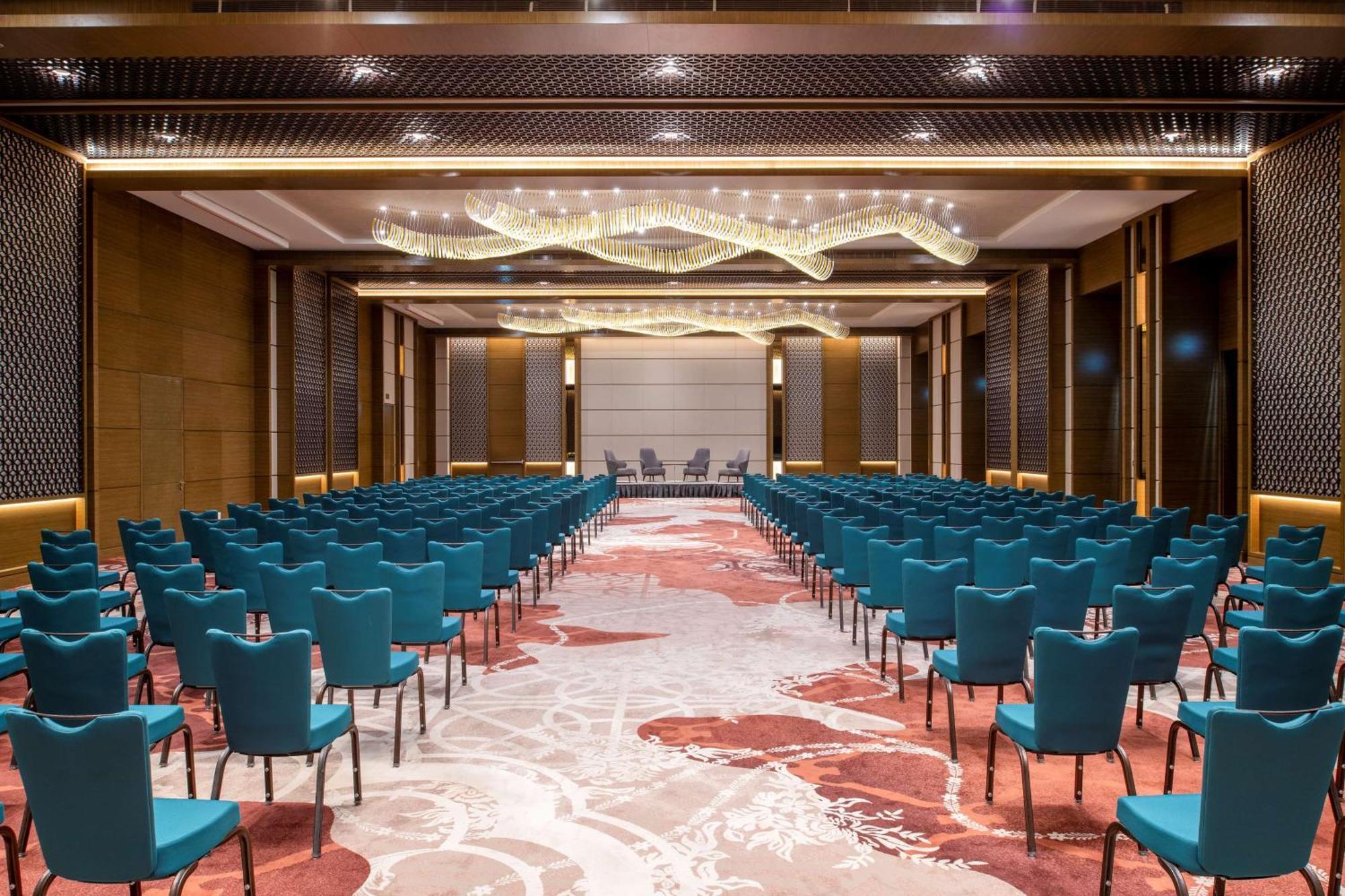 Doubletree Suites By Hilton - Riyadh Financial District Riade Exterior foto