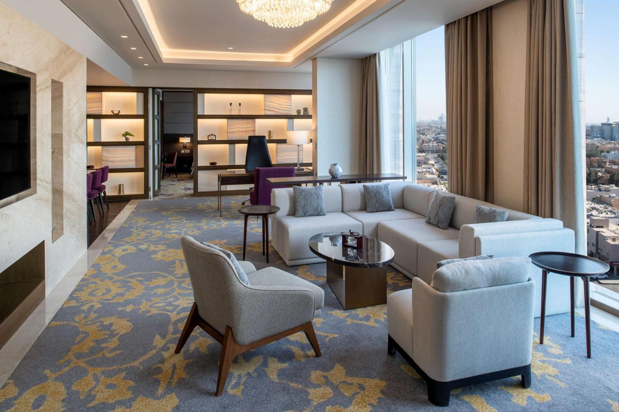 Doubletree Suites By Hilton - Riyadh Financial District Riade Exterior foto